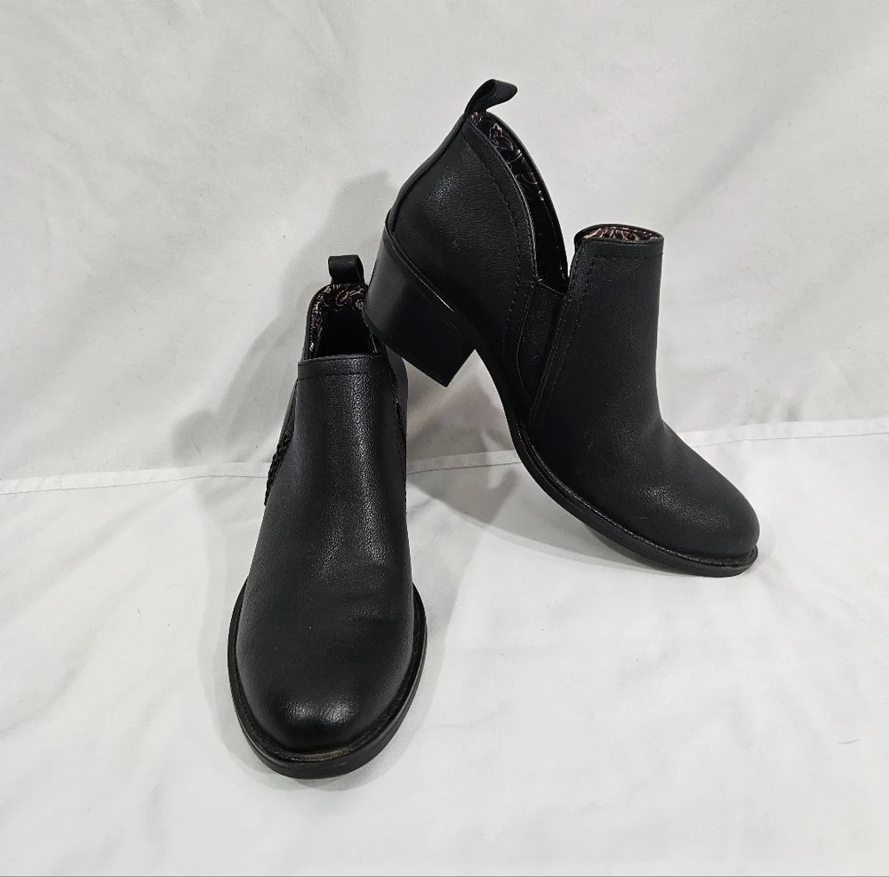 Baretraps Lidian Black Block Heel Booties Womens Size 8.5